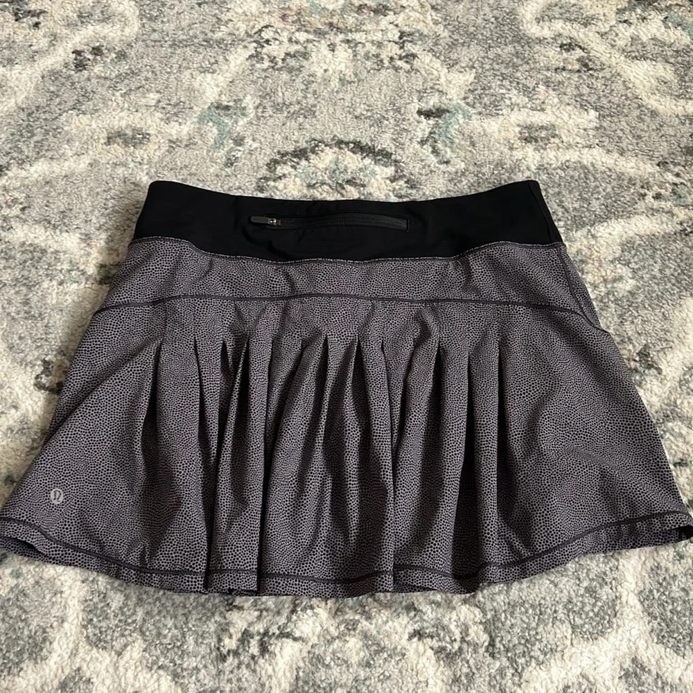 Lululemon circuit breaker skirt